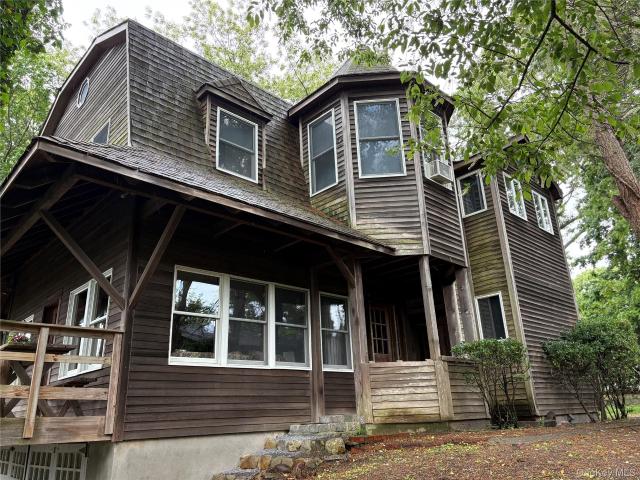 House for sale in Centereach, New York