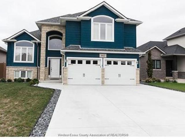 House for sale in Lakeshore, Ontario