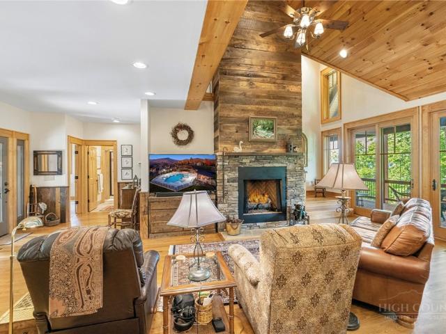 House for sale in Watauga, North Carolina