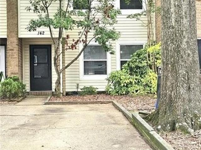 Townhouse for sale in Virginia
