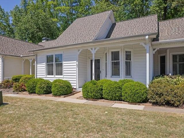 Townhouse for sale in Roswell, Georgia