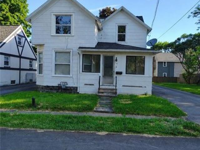 House for sale in Syracuse, New York
