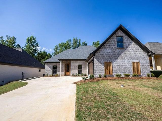 House for sale in Saltillo, Mississippi