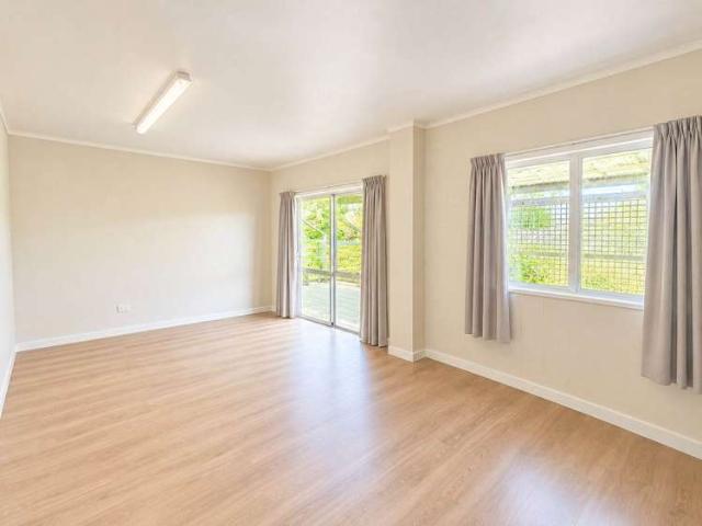 House for rent in Dairy Flat, Rodney