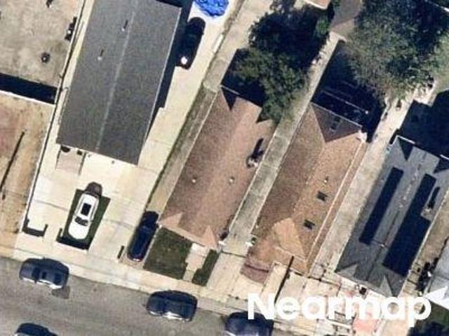 House for sale in Queens, Arverne