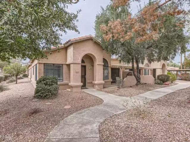 Condo for sale in Surprise