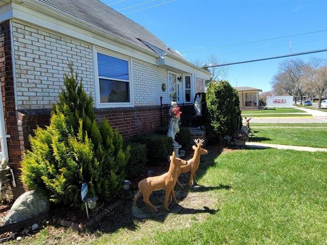 House for sale in Oak Park, Michigan