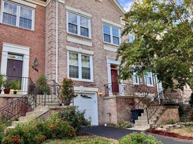 Townhouse for sale in Virginia