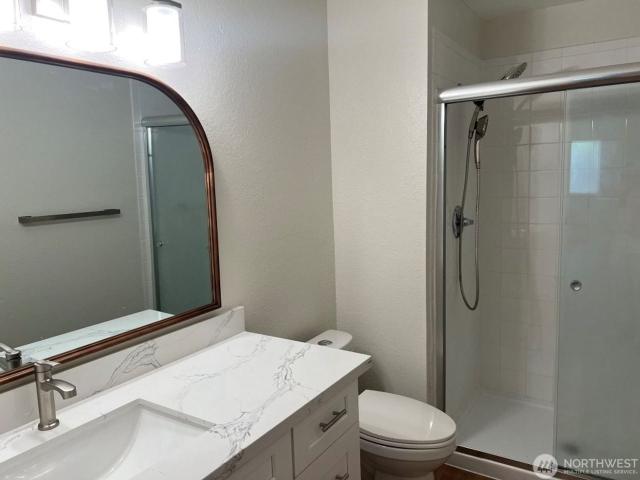 Apartment for rent in Stoneridge, Bellevue