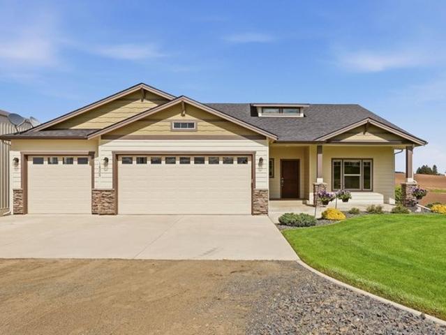 House for sale in Valleyford, Washington