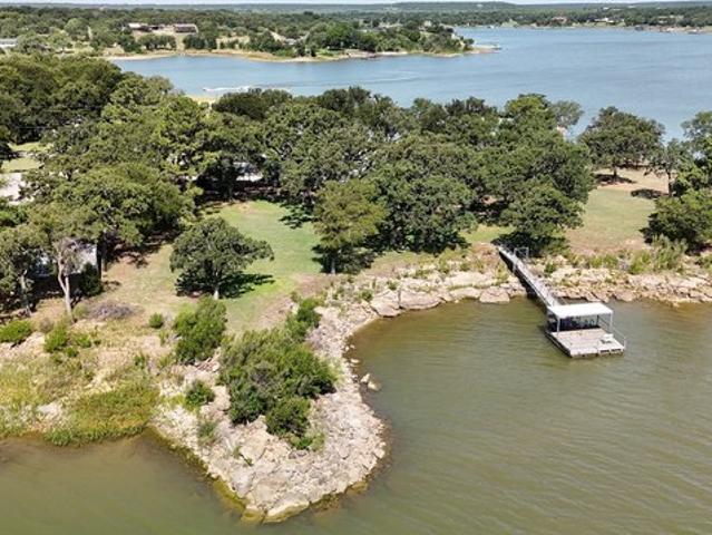 House for sale in De Young, Texas