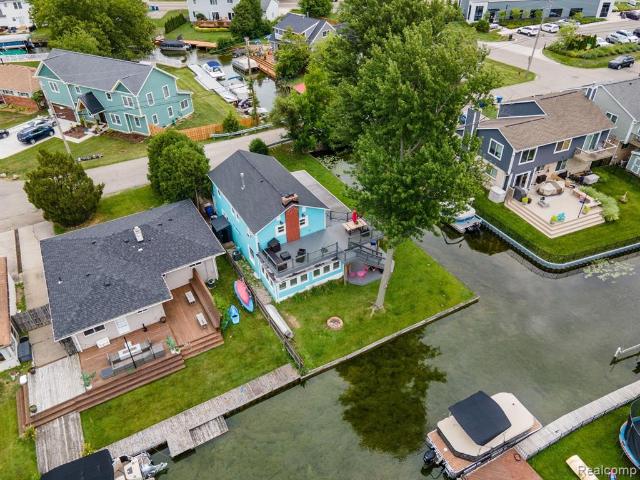 House for sale in Waterford, Michigan
