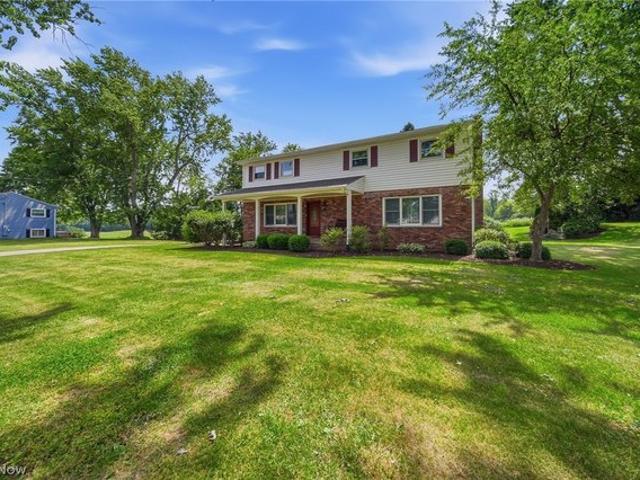 House for sale in Summit, Ohio
