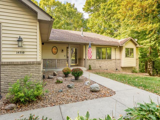 House for sale in Prior Lake, Scott County