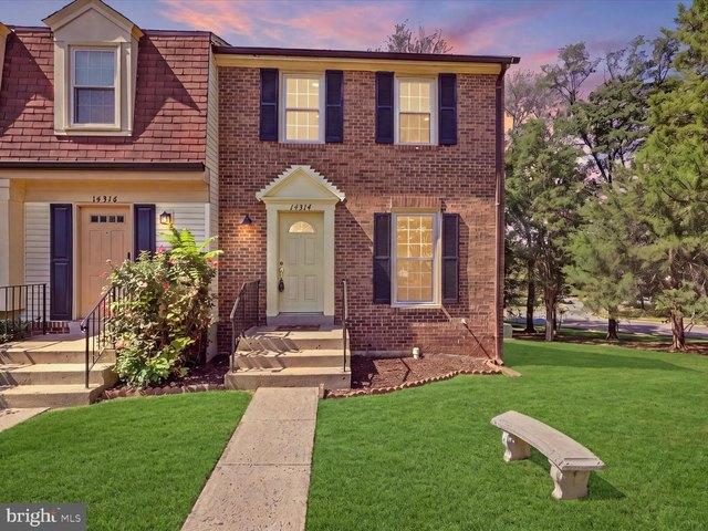Townhouse for sale in Virginia