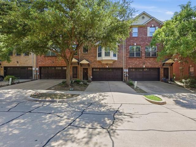 Townhouse for sale in Irving, Texas