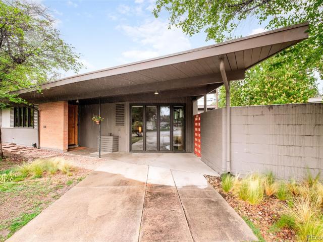 House for sale in Arapahoe, Colorado