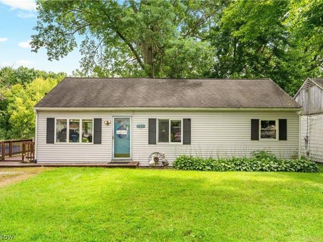 House for sale in Summit, Ohio