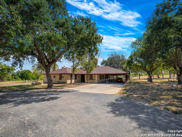 House for sale in Karnes City, Texas