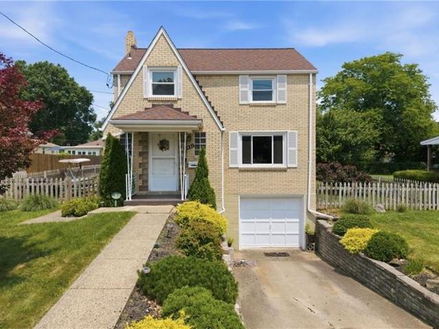 House for sale in Verona, Pennsylvania