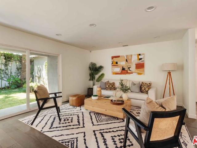 House for sale in Sherman Oaks Neighborhood Council District, Canoga Park