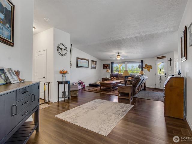 House for sale in Thurston, Washington