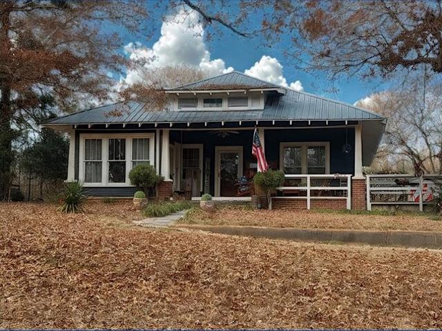 House for sale in Oakland, Mississippi