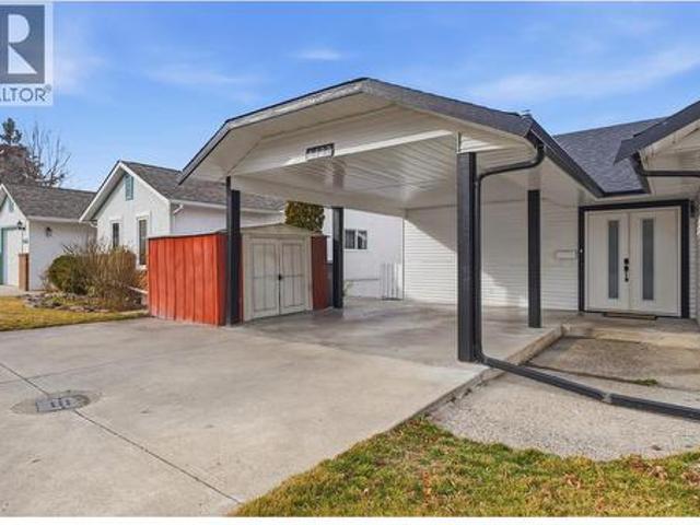 House for sale in Winfield, British Columbia