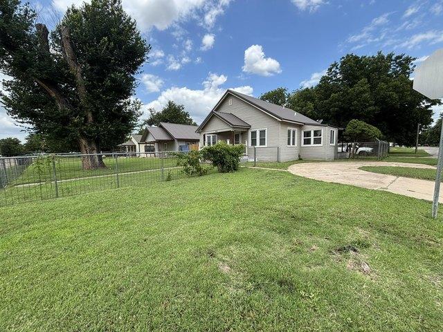 House for sale in Cherokee Terrace Apartments, Enid