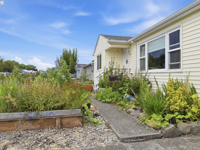 House for sale in Oregonia