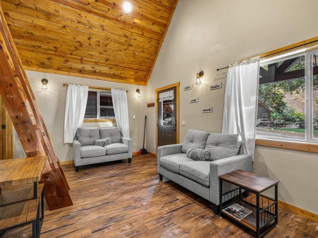 House for sale in Riggins