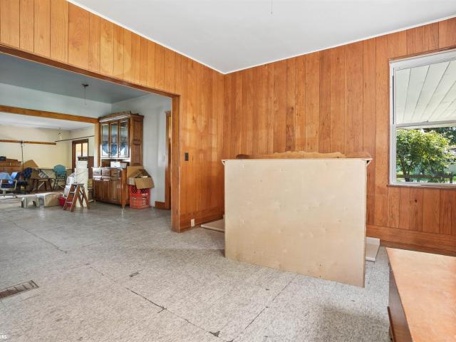 House for sale in Burlington, Iowa