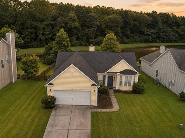 House for sale in Hanahan, South Carolina