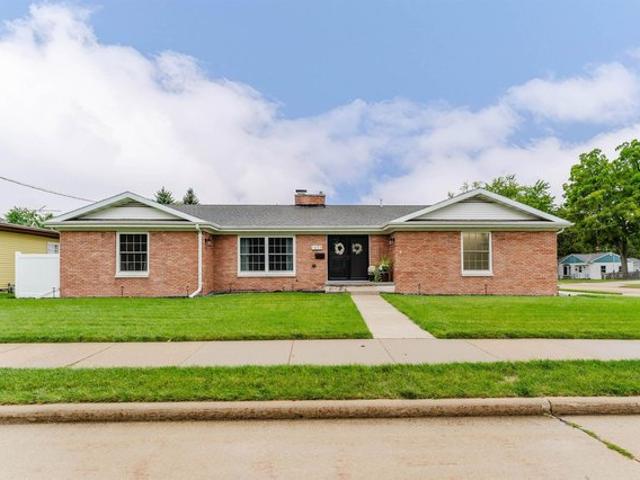 House for sale in Oshkosh, Wisconsin