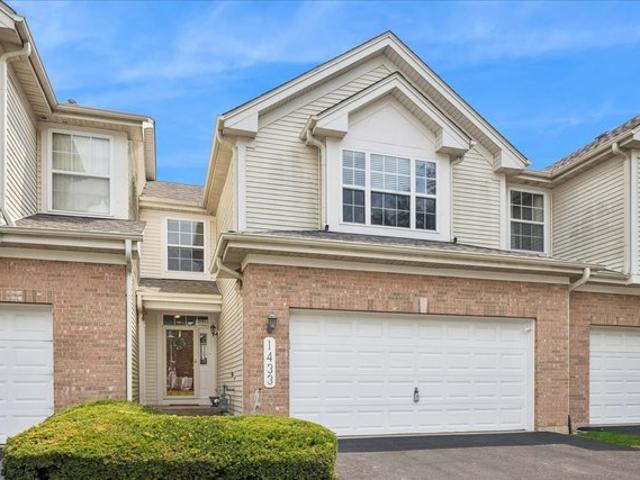 Townhouse for sale in Bartlett, Illinois