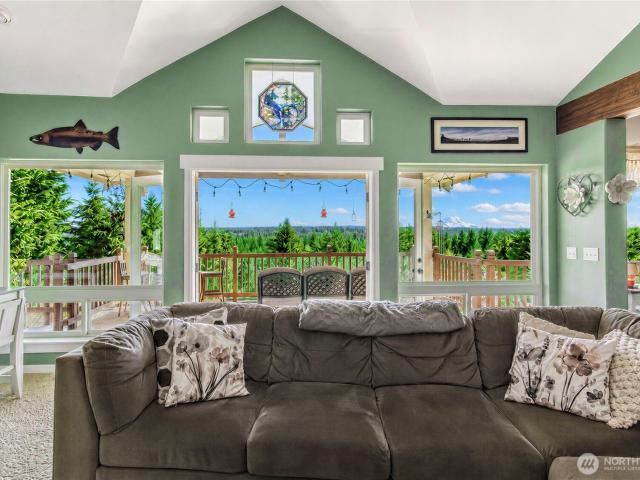 House for sale in Tenino, Thurston County