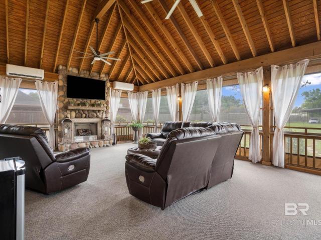 House for sale in Stapleton, Alabama