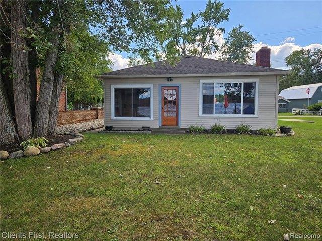 House for sale in Gregory, Michigan
