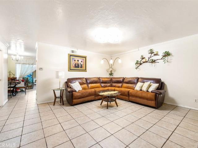 Townhouse for sale in Sylmar Neighborhood Council District, Canoga Park