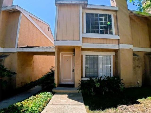 Townhouse for sale in Sylmar Neighborhood Council District, Canoga Park