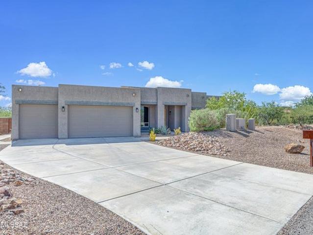 House for sale in Vail, Arizona