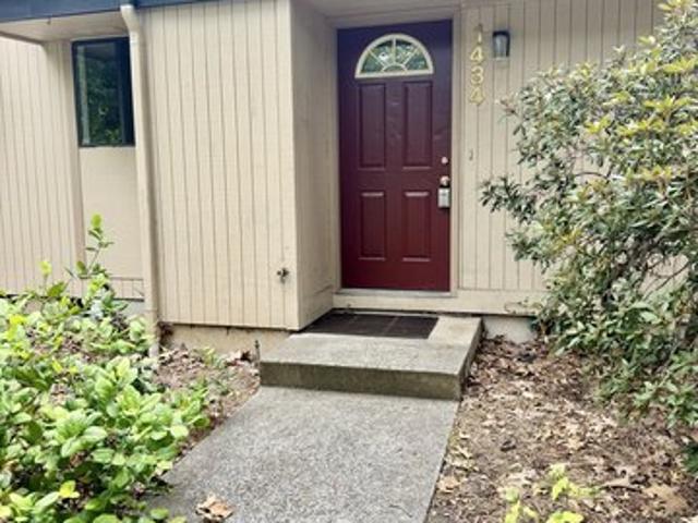 Condo for sale in Oregonia