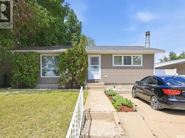 House for sale in Moose Jaw, Saskatchewan