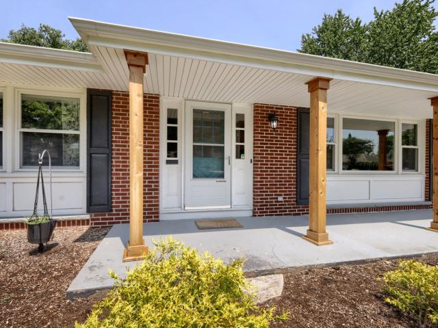 House for sale in Elgin, Illinois