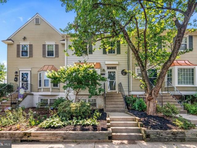 Condo for sale in Crofton, Maryland