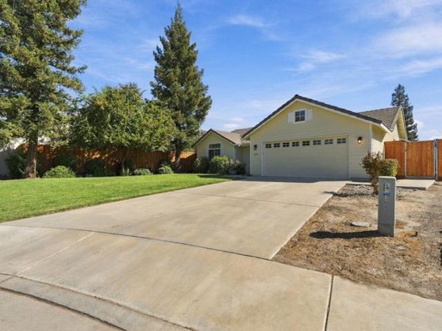 House for sale in Visalia, Tulare County