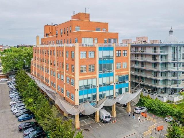 Condo for sale in Queens, Arverne