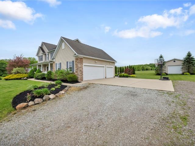 House for sale in Chardon, Ohio