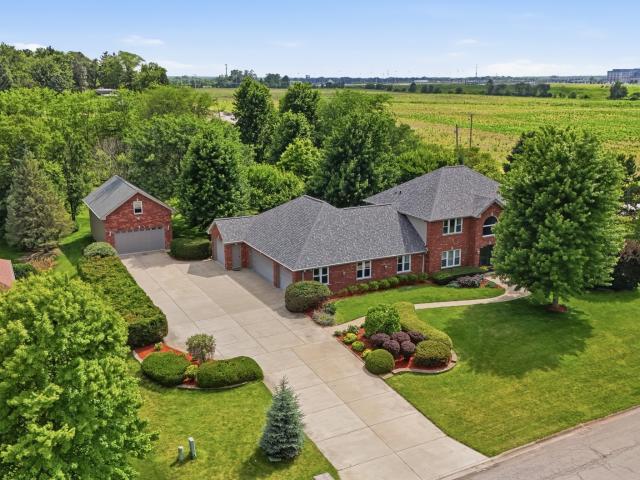 House for sale in New Lenox, Illinois