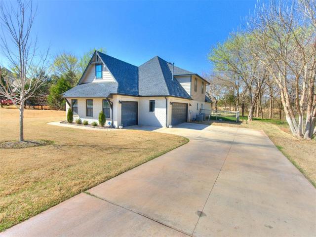 House for sale in Edmond, Oklahoma